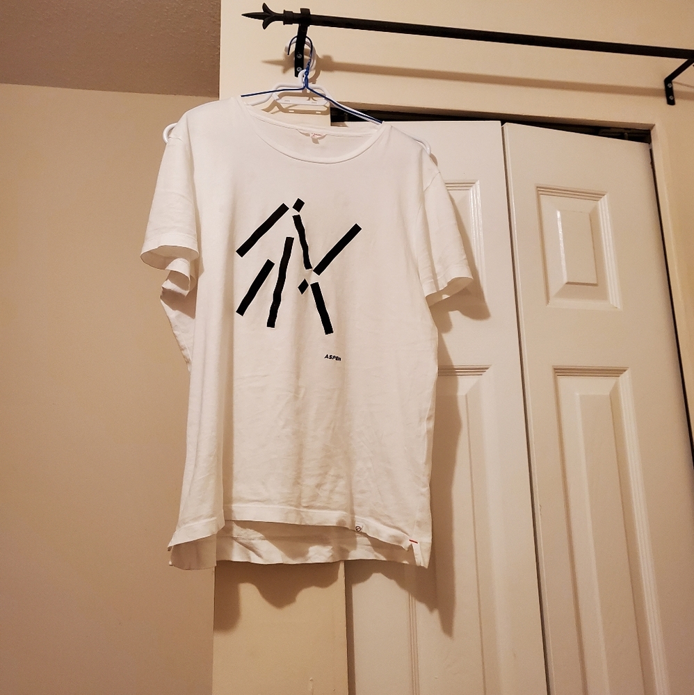 White t shirt